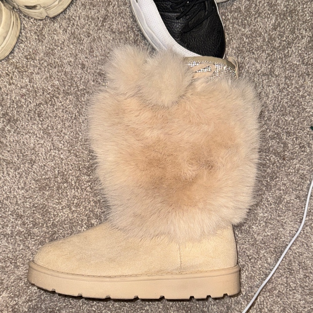Women's Tan Fur Boots